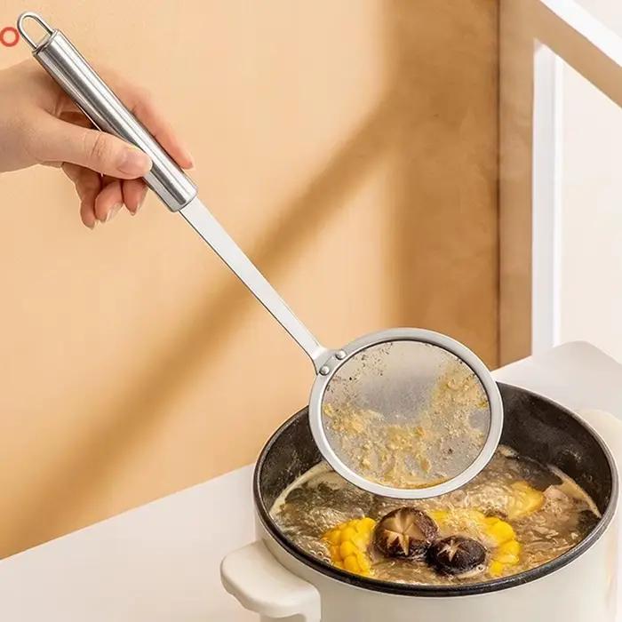 Cuillère d'écumoire de graisse cuillère de crépine d'écumoire de maille Fine d'acier pour enlever la graisse et la mousse cuillère d'écumoire de graisse de cuisine