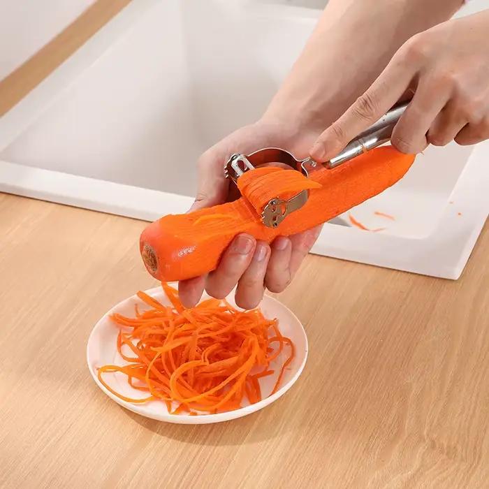 Râpe à carottes, concombre et pommes de terre en acier inoxydable de haute qualité