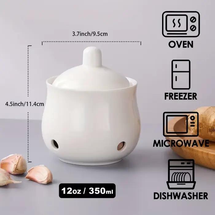 Un ensemble de pots de rangement en céramique pour l'ail et le gingembre