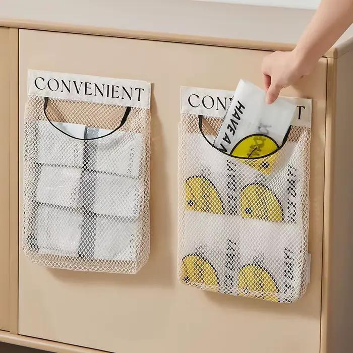 Distributeur de Sacs de Rangement Mural en Maille, Support de Sacs à Ordures en Plastique, Idéal pour les Courses et l'Épicerie