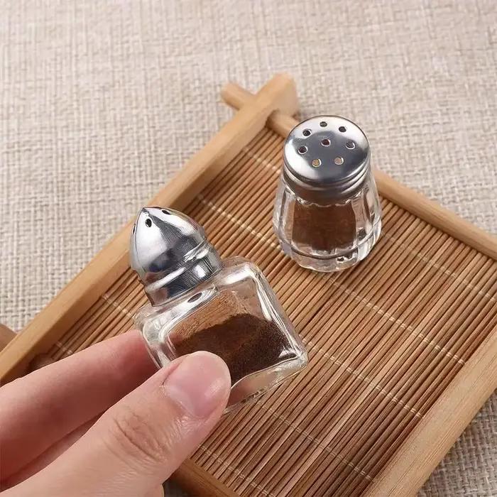 Mini bouteille d'assaisonnement en verre avec couvercle, bocaux à épices pour barbecue, salière à épices Belle, récipient de stockage des aliments, fournitures de cuisine, 10 ml, 15ml