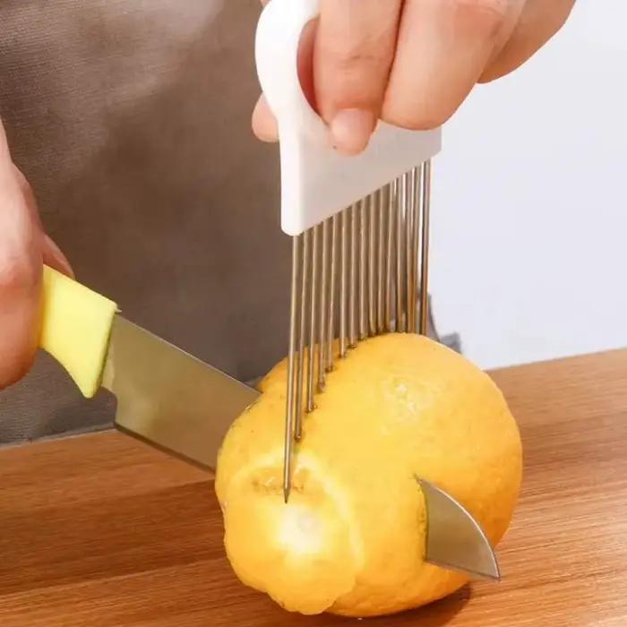 1/2/3/4 pièces tranche d'oignons sans effort avec ce 1 pièce trancheuse d'oignon colorée cuisine porte-oignon de pommes de terre en acier inoxydable