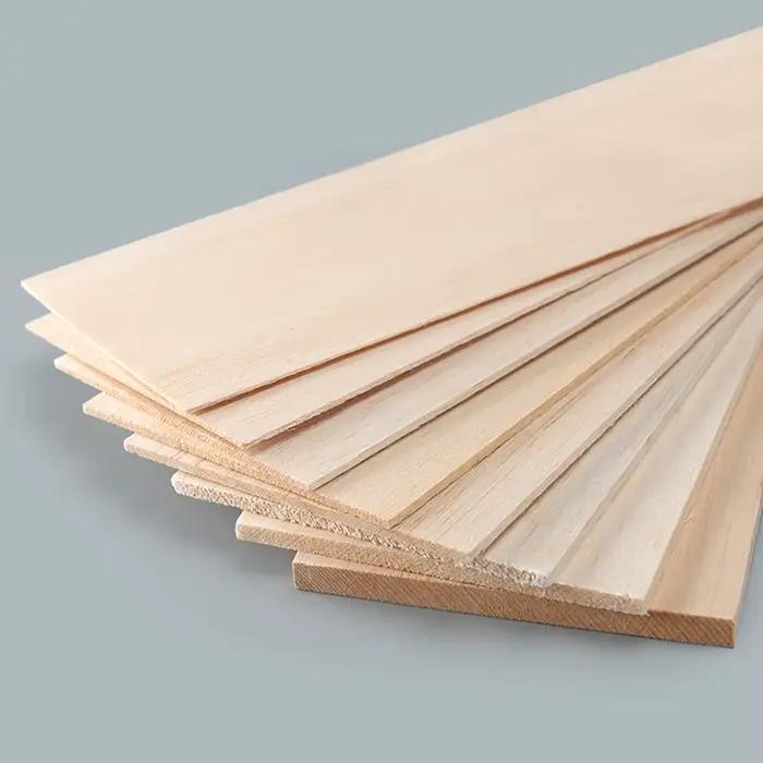 Feuille de bois rectangulaire solide