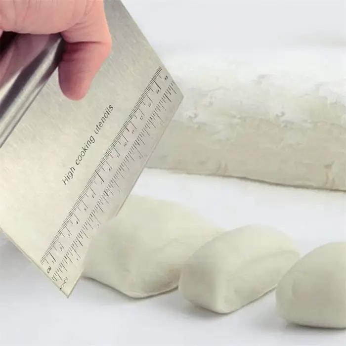 Grattoir à pâte en acier inoxydable, coupe-pizza, hachoir avec échelle de mesure, séparateur de gâte