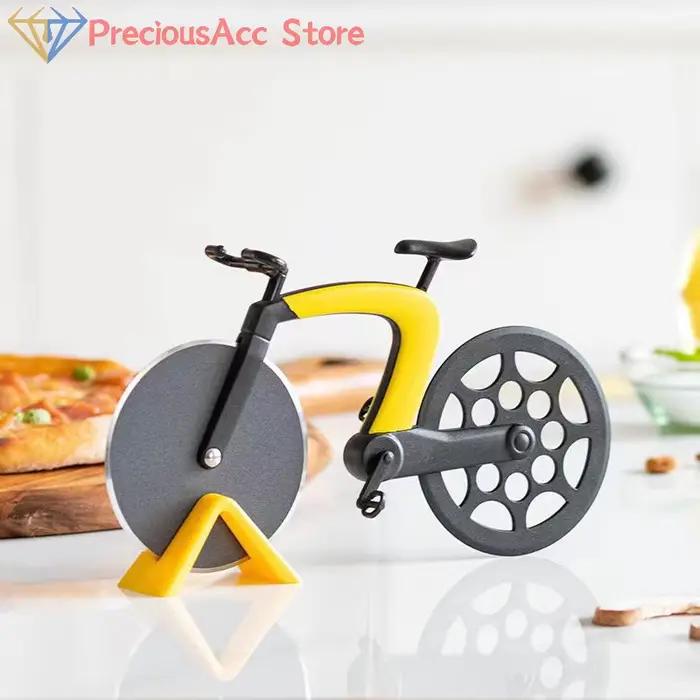 Coupe-pizza créatif en forme de vélo
