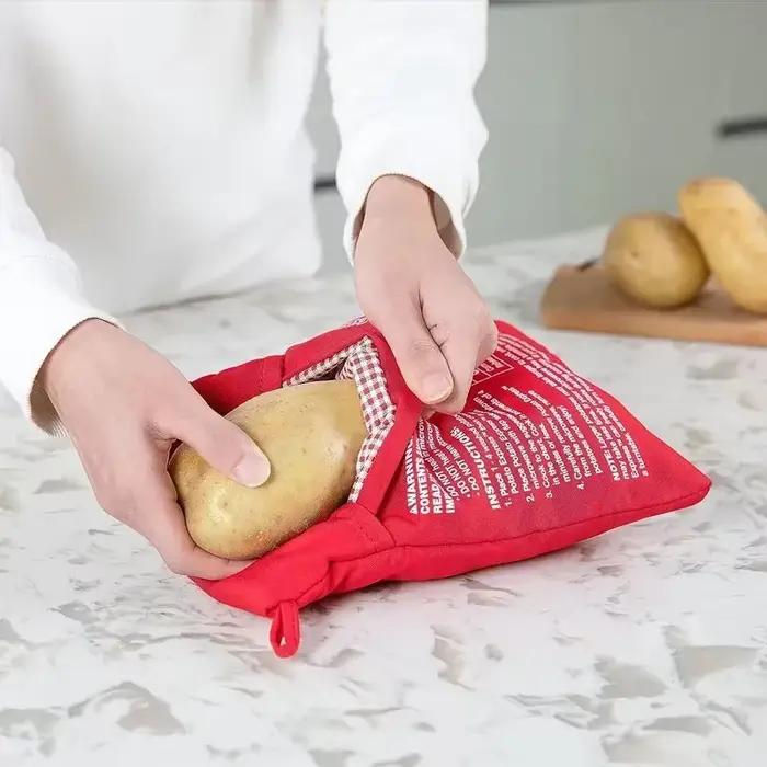 Le sac de pommes de terre au micro-ondes peut être réutilisé. Sac