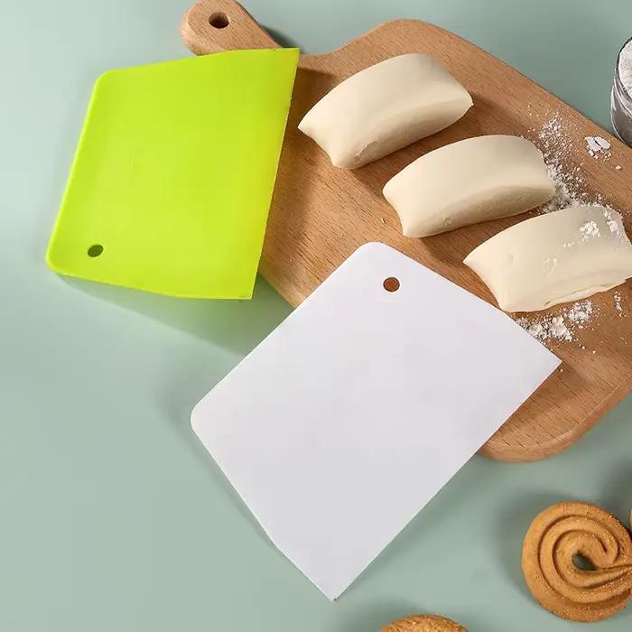 Spatule en plastique pour crème à gâteau