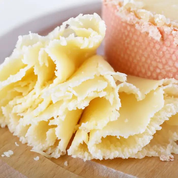 Outil pour fromage en bois de haute qualité coupe-fromage rasoir à fromage râpe à beurre broyeur de fromage au chocolat pour la cuisine occasions spéciales
