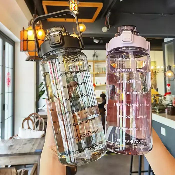 Bouilloire en plastique de 2 litres
