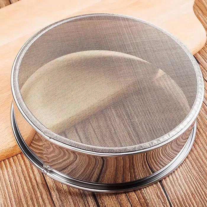 Tamis de cuisson pour farine