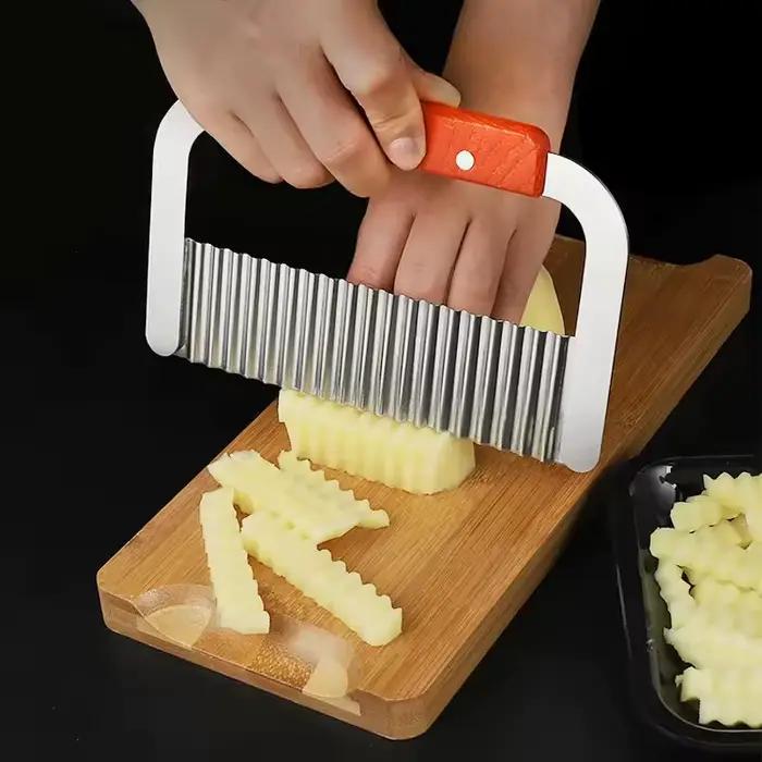 Nouvel Outil de Cuisine Ondulé en Acier Inoxydable pour Couper les Pommes de Terre, Trancheuse à Oignons, Frites, Hachoir à Légumes, Couteau à Aliments Ondulés