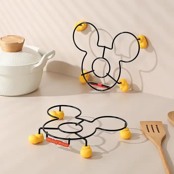 Support isolant pour cuisinière de cuisine