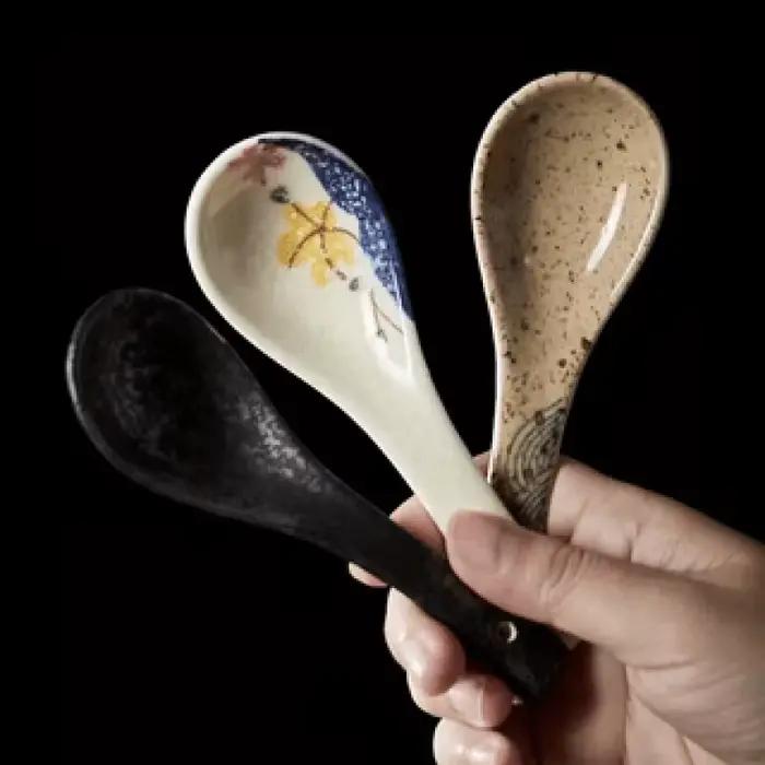 6 cuillères à soupe en céramique de style japonais | Six motifs différents