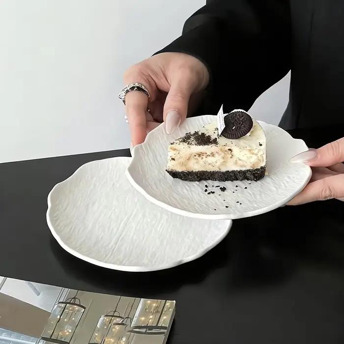 8 petits bols à salade à bords ondulés (5