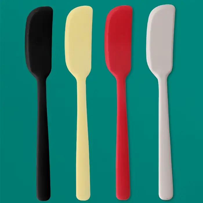 Couteau à beurre coupe-fromage