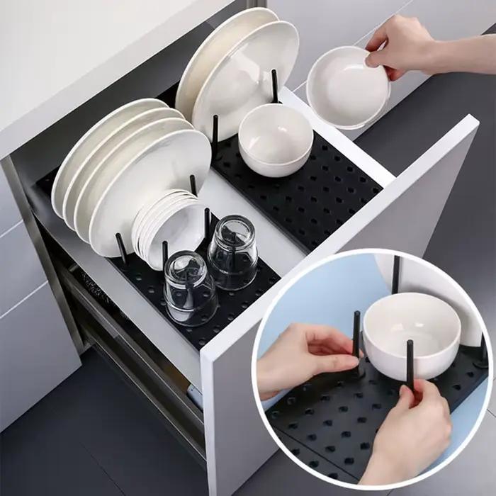 MELRetractable Britware T1 Panneau perforé, MELOrganisateurs pour la cuisine, Rangement d'assiettes réglables