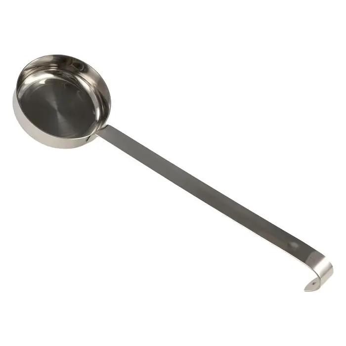 Cuillère de cuisine à fond plat