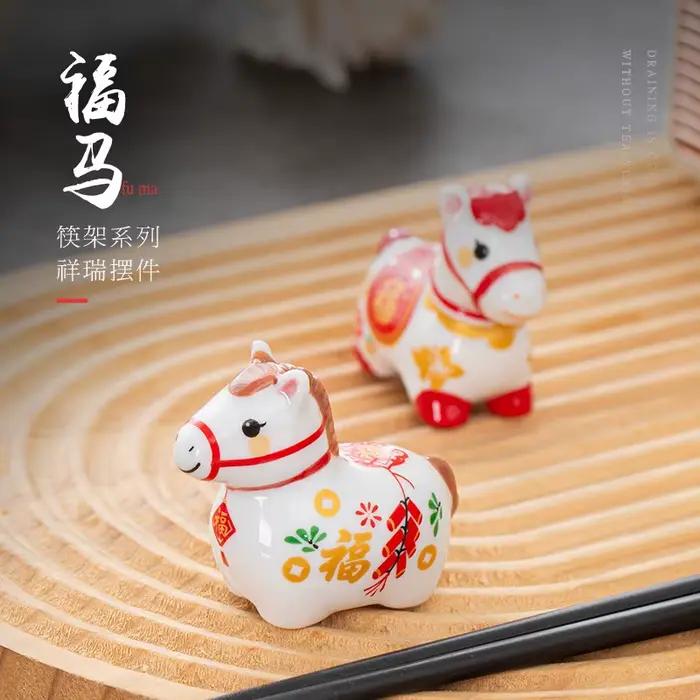 Support de rangement en céramique chinoise en forme de cheval pour baguettes