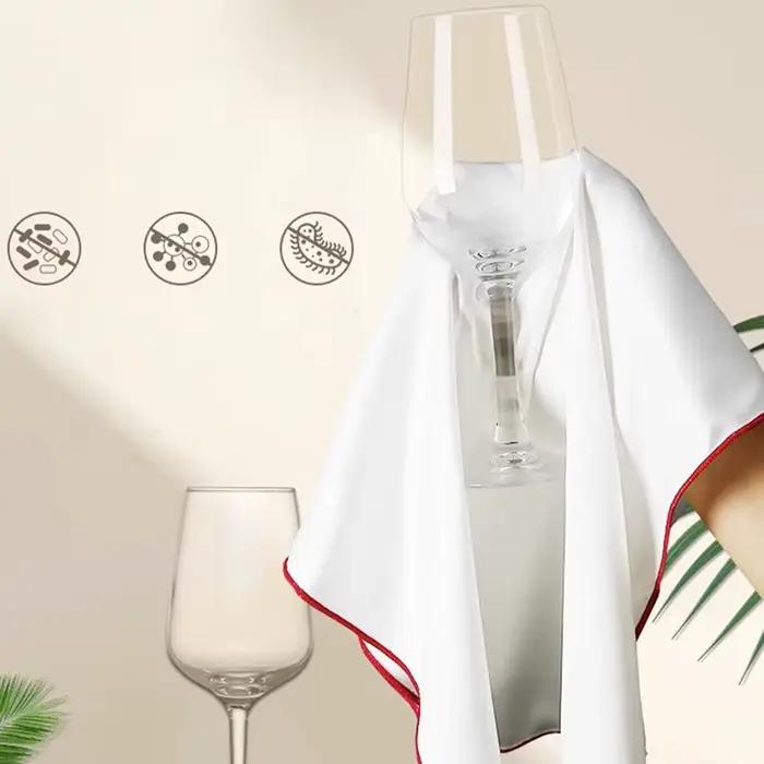 Gril spécial pour essuyer les verres à vin rouge, sans laisser de marques