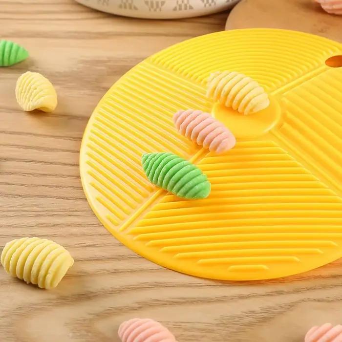 Nouveau moule en plastique pour la fabrication de pâtes spaghetti, macaroni, gnocchis et autres compléments alimentaires, outil de cuisine domestique DIY