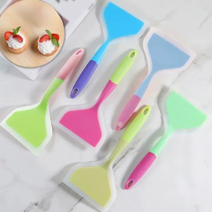 Spatule en Silicone, ustensiles de cuisine, viande de bœuf, œuf, grattoir de cuisine large, outils de cuisson pour Pizza, pelle, spatule antiadhésive, couleur aléatoire