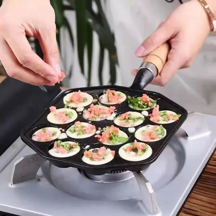 Poêle Takoyaki en fonte antiadhésive 14 trous pour préparer des boulettes de viande à la maison occasions familiales et amicales