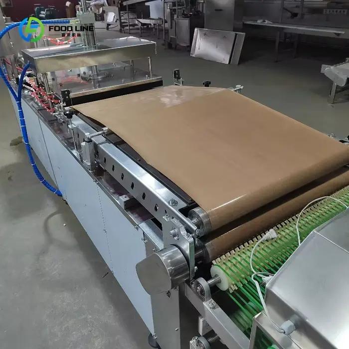 Machine automatique commerciale personnalisée pour la fabrication de pita, machine à pain plat arabe pour la production de crêpes indiennes et de produits de boulangerie du Moyen-Orient