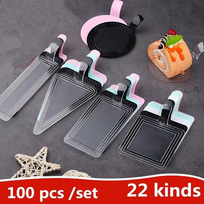 Ensemble de présentoirs à gâteaux en carton doré
