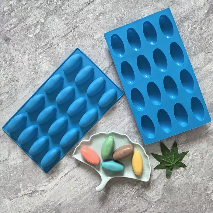 Moule de cuisson créatif en silicone de forme ovale pour gâteau au chocolat bleu ciel adapté au chocolat bonbons gelée et plateau à glace occasions spéciales