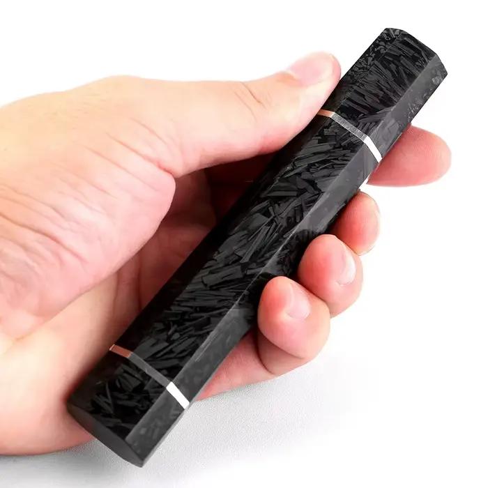 Manche de couteau de cuisine octogonal en résine noire et fibre de carbone
