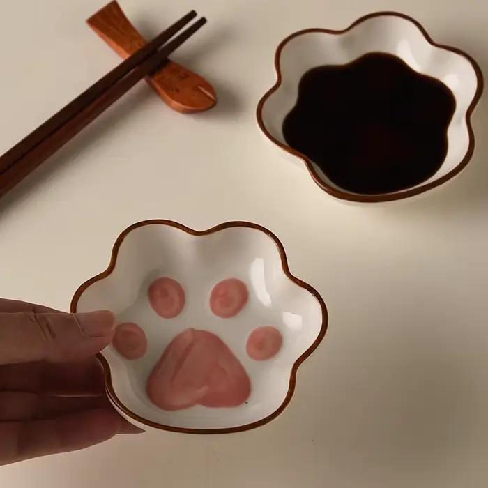 Petit plat en céramique de saveur de griffe de chat mignon, plat de dessin animé créatif, assaisonnement à la maison, escales de bureau, plat décoratif