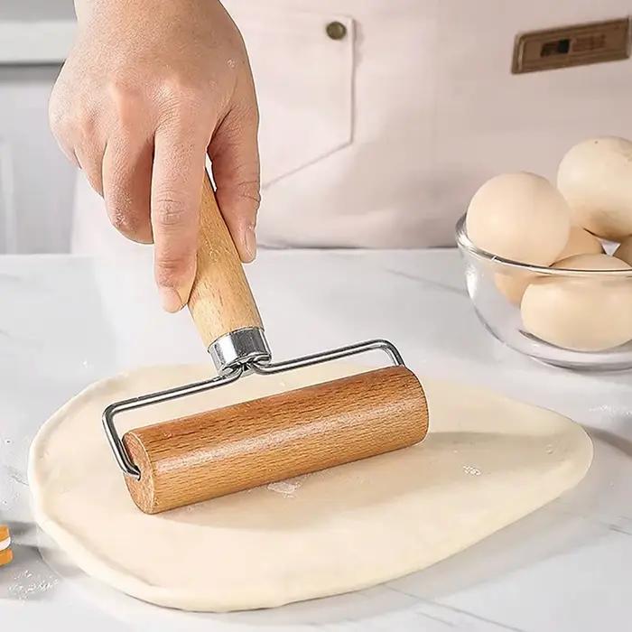 Rouleau à pâtisserie portatif en bois