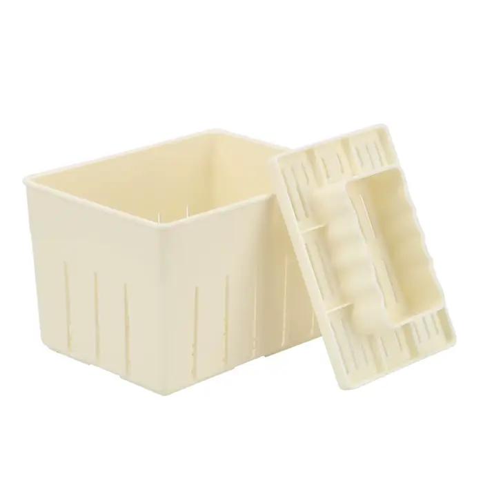 Moule à tofu en plastique fait maison