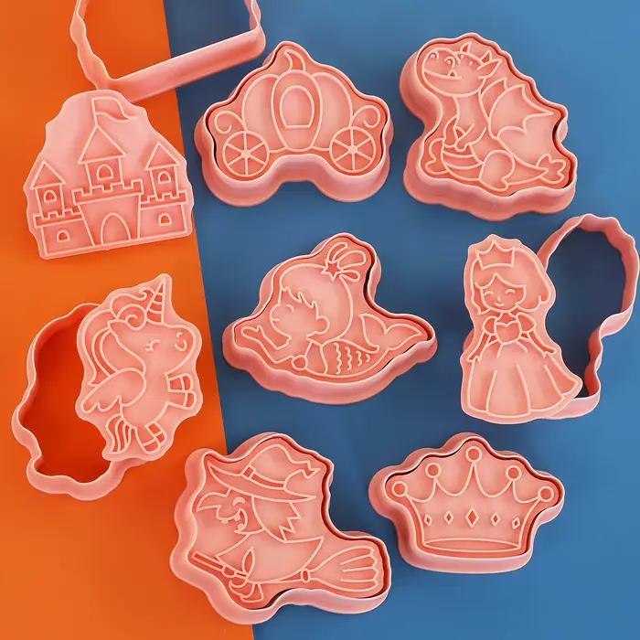 Ensemble de 8 emporte-pièces à thème de contes de fées - Formes de château de princesse, licorne, couronne, sorcière, sirène - Ustensiles de pâtisserie pour la cuisine