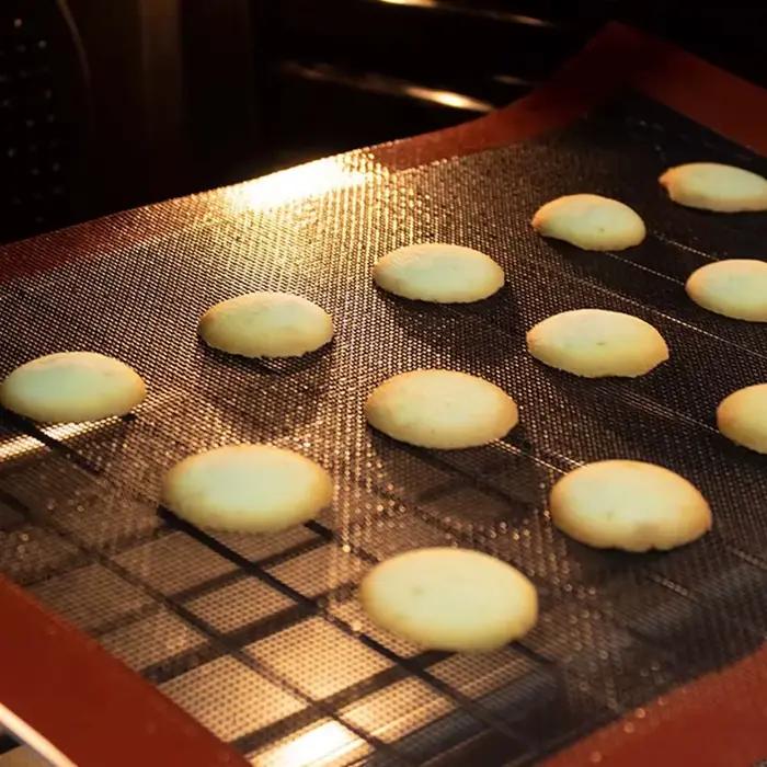 Tapis de cuisson en Silicone 30x40cm, feuille de biscuits de cuisson réutilisable, tapis de cuisson antiadhésif résistant à la chaleur pour four gril micro-ondes