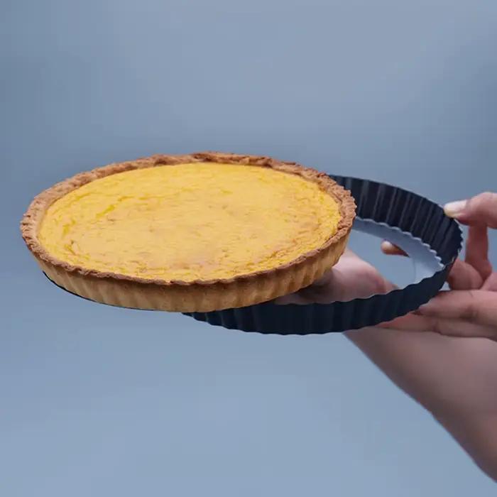 Moule à tarte cannelé, cuisson du fond amovible