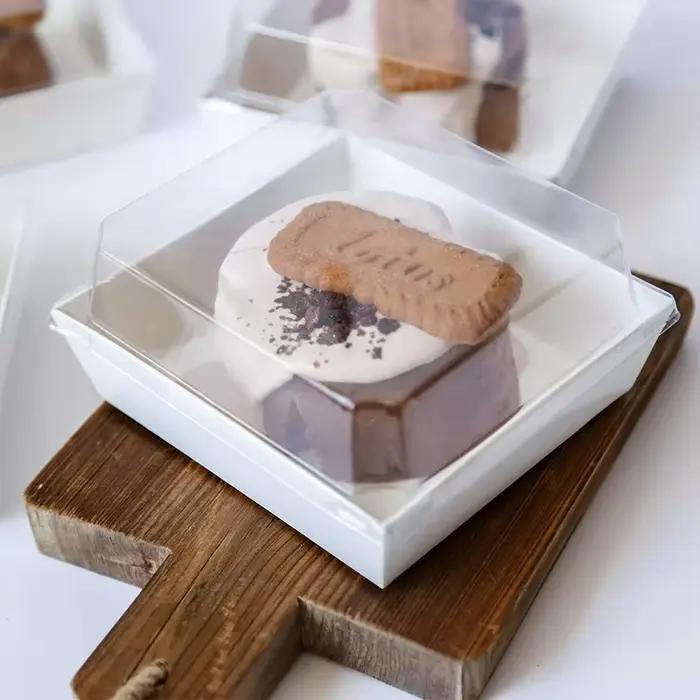Boîte d'emballage pour pâtisserie