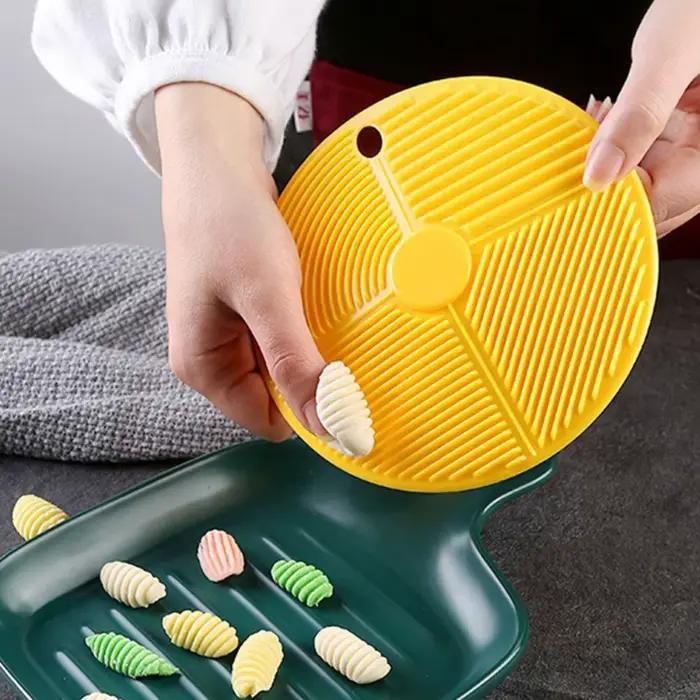 Nouveau moule en plastique pour la fabrication de pâtes spaghetti, macaroni, gnocchis et autres compléments alimentaires, outil de cuisine domestique DIY