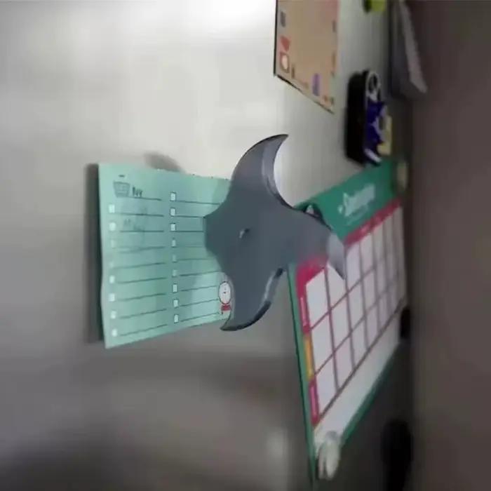 Mini couteau drôle magnétique réfrigérateur autocollants 3D Fun hache