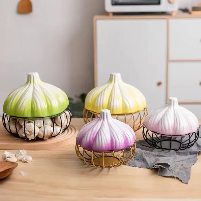 Panier de rangement d'ail, couvercle en céramique, panier de rangement en fer forgé, oeuf, oignon, gingembre, panier de rangement d'ail, décoration de cuisine à domicile