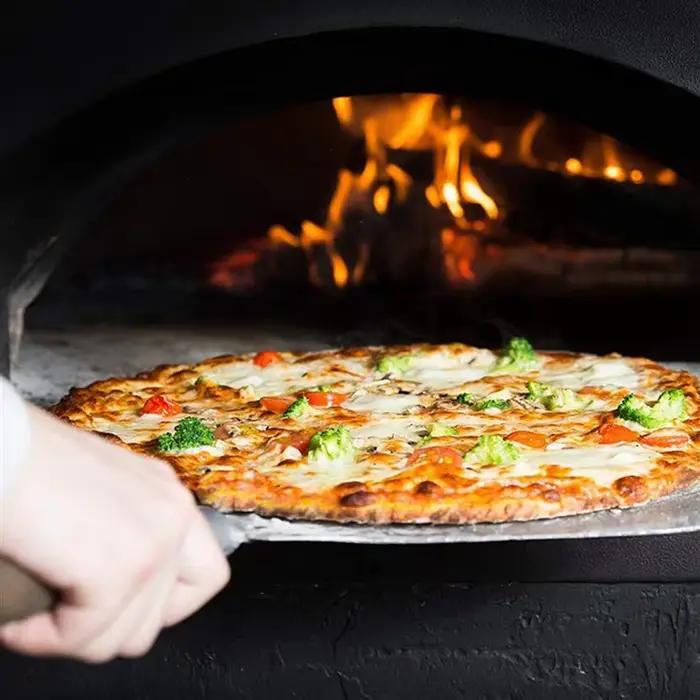 Poussoir à pizza en aluminium avec manche en bois pour amateurs de cuisine et professionnels, outil de cuisine de qualité supérieure pour pizza et autres plats, cadeau idéal pour les passionnés de gastronomie