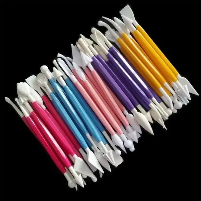 Outil de décoration de gâteau en argile