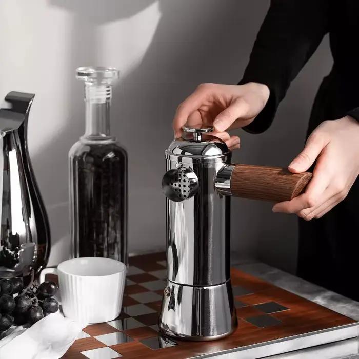 Pot à moka en acier inoxydable lavande pour café expresso de qualité supérieure style nord-européen à offrir pour occasions spéciales