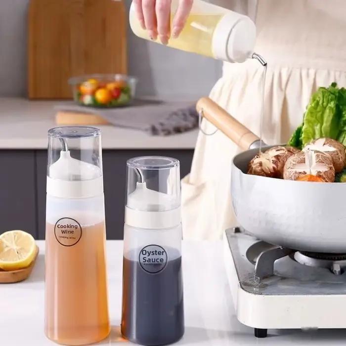Bouteille à presser en plastique pour condiments