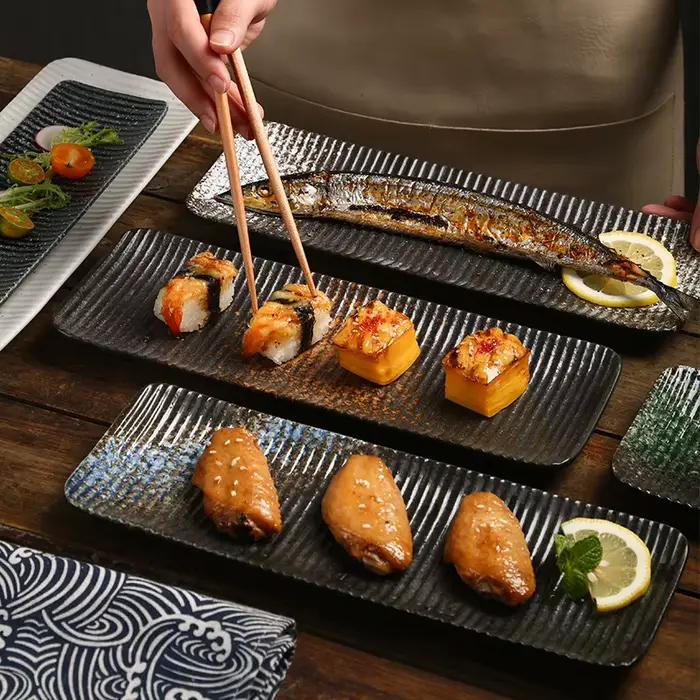 Assiette rectangulaire de style japonais