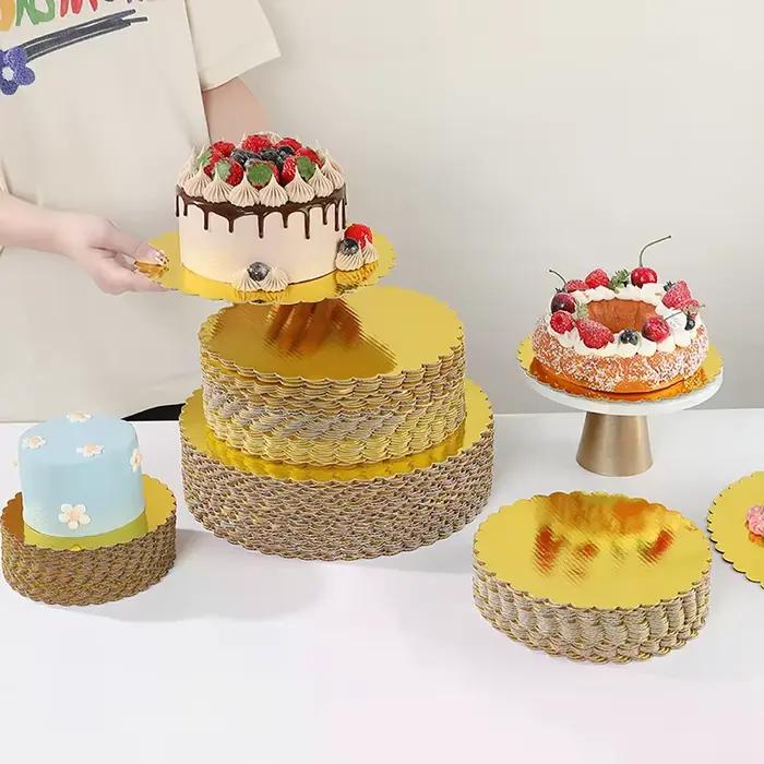 Planches à gâteaux dorées de 4 à 10 pouces en carton de qualité alimentaire pour présentation de desserts et célébrations multiples occasions