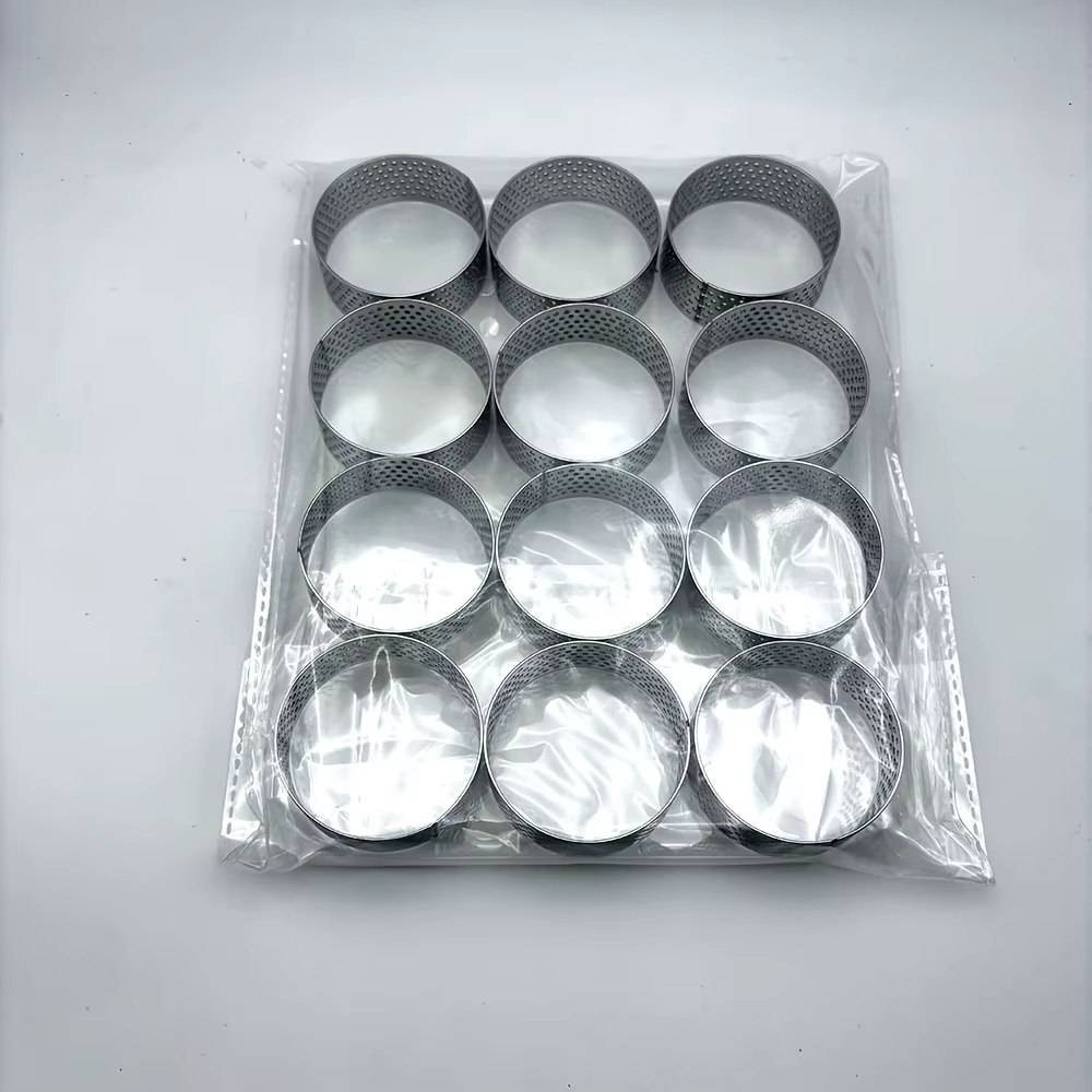 Ensemble de 12 anneaux à tarte ronds en acier inoxydable - Moules perforés pour mousses et desserts,