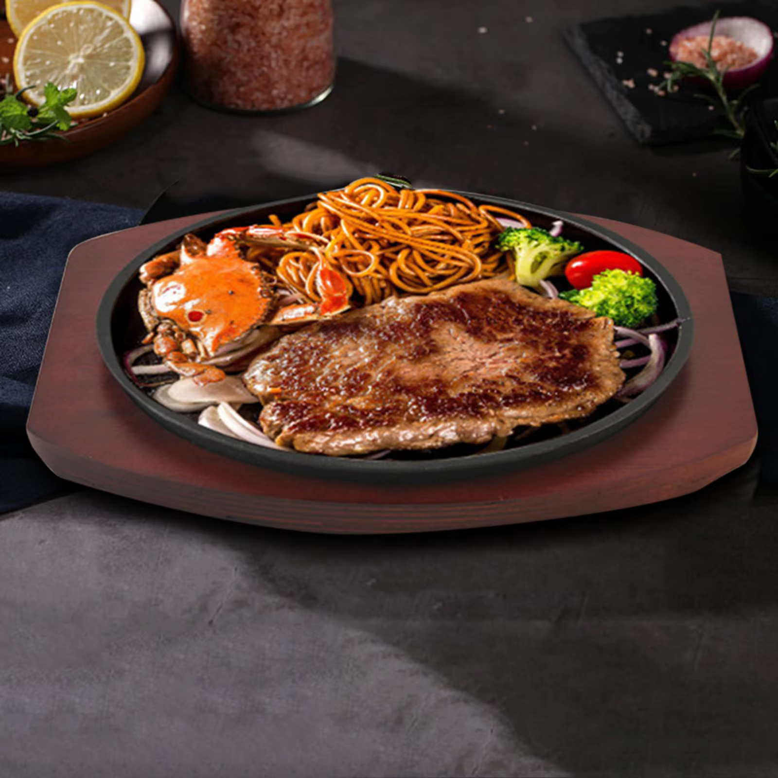 Poêle à griller ronde avec base en bois, assiette en fonte, taille personnelle, restaurant, service,