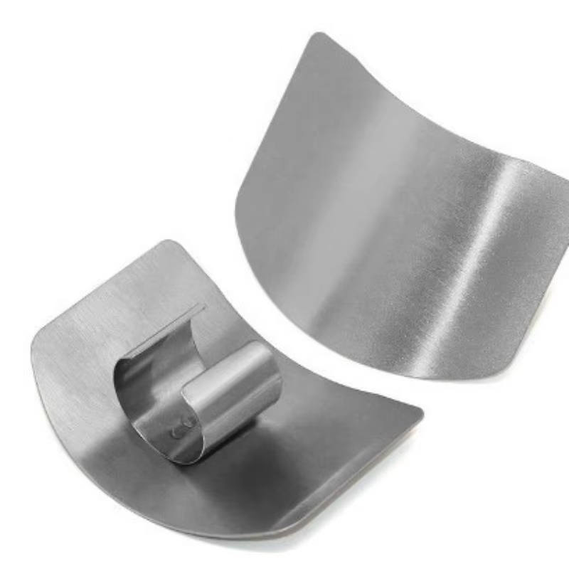 Protège-doigts en acier inoxydable pour la cuisine – Protection sûre et durable pour couper et hache