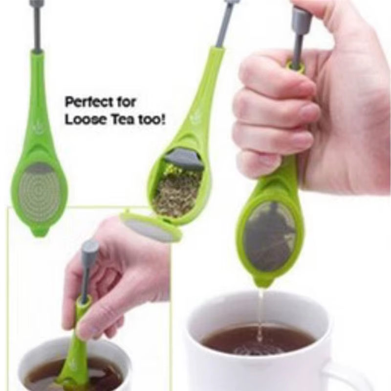 Infuseur à thé avec piston intégré